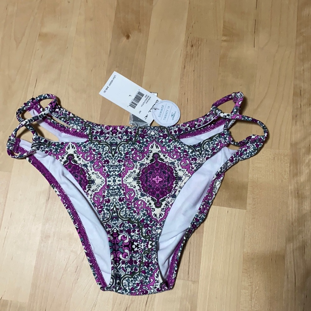 🌺HOST PICK🌺O’Neill Notched Side Bikini Bottoms